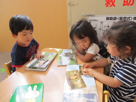 きらり美園東保育園読み聞かせ