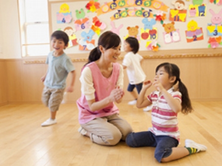 七里めぐみ保育園は遊びを通した知育