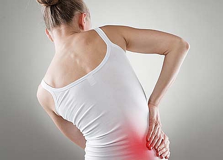 椎間関節症の原因は何ですか?