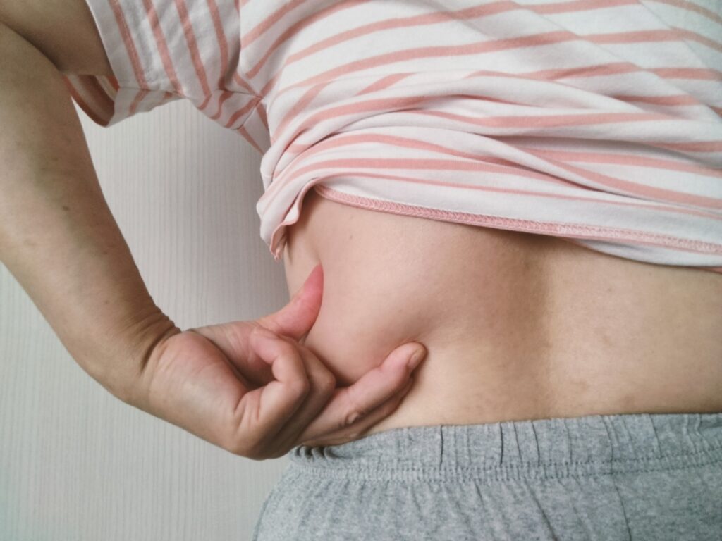 女性は皮下脂肪がつく