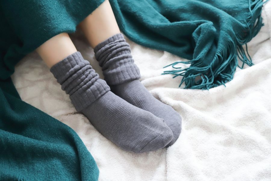 足が冷える女性