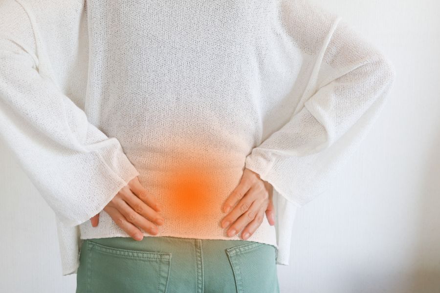 腰痛の女性