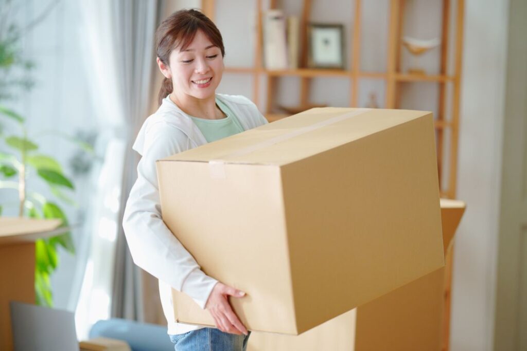 物を持ち上げる