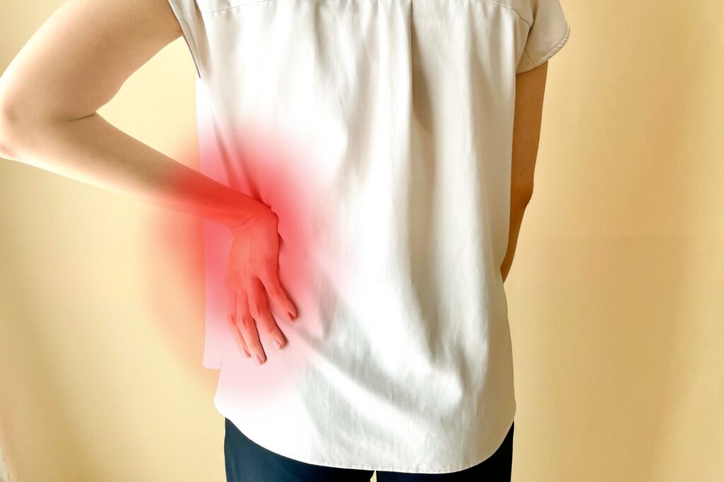 腰椎ヘルニアの男性