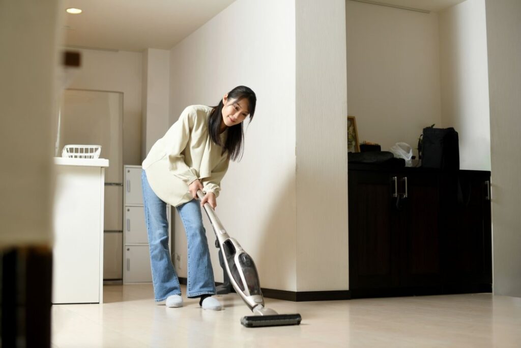 掃除機で中腰は注意